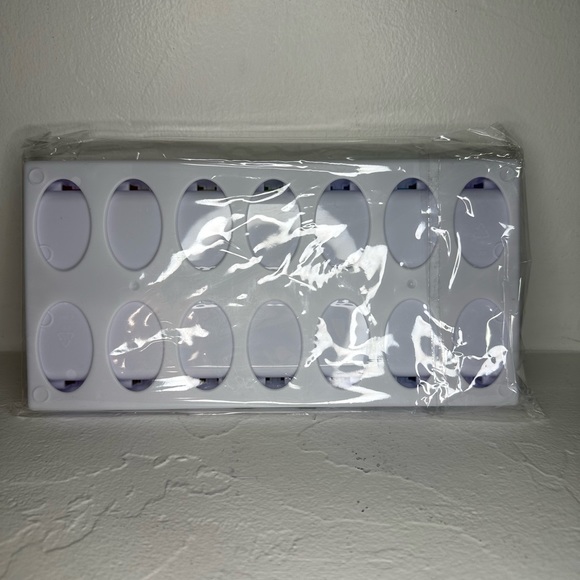 3 piece colorful 7 day Am & Pm pill organizer set - Picture 8 of 12